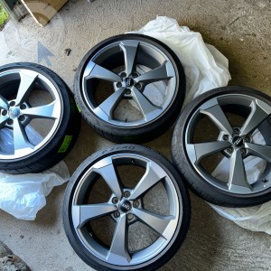 Roue occasion  0' AUDI S3 pneu PIRELLI  dpt 29 