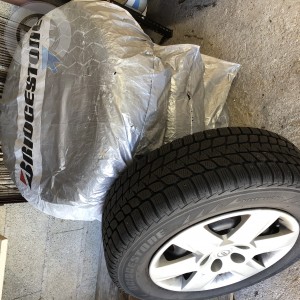 Roue occasion  0' NISSAN QASHQAI pneu BRIDGESTONE  dpt 21 