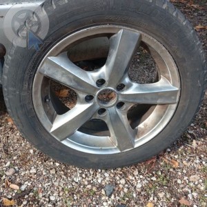 Roue occasion  0' CITROEN JUMPY pneu MICHELIN  dpt 89 