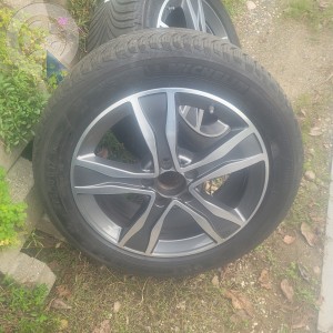 Roue occasion  0' MERCEDES  pneu MICHELIN  dpt 73 